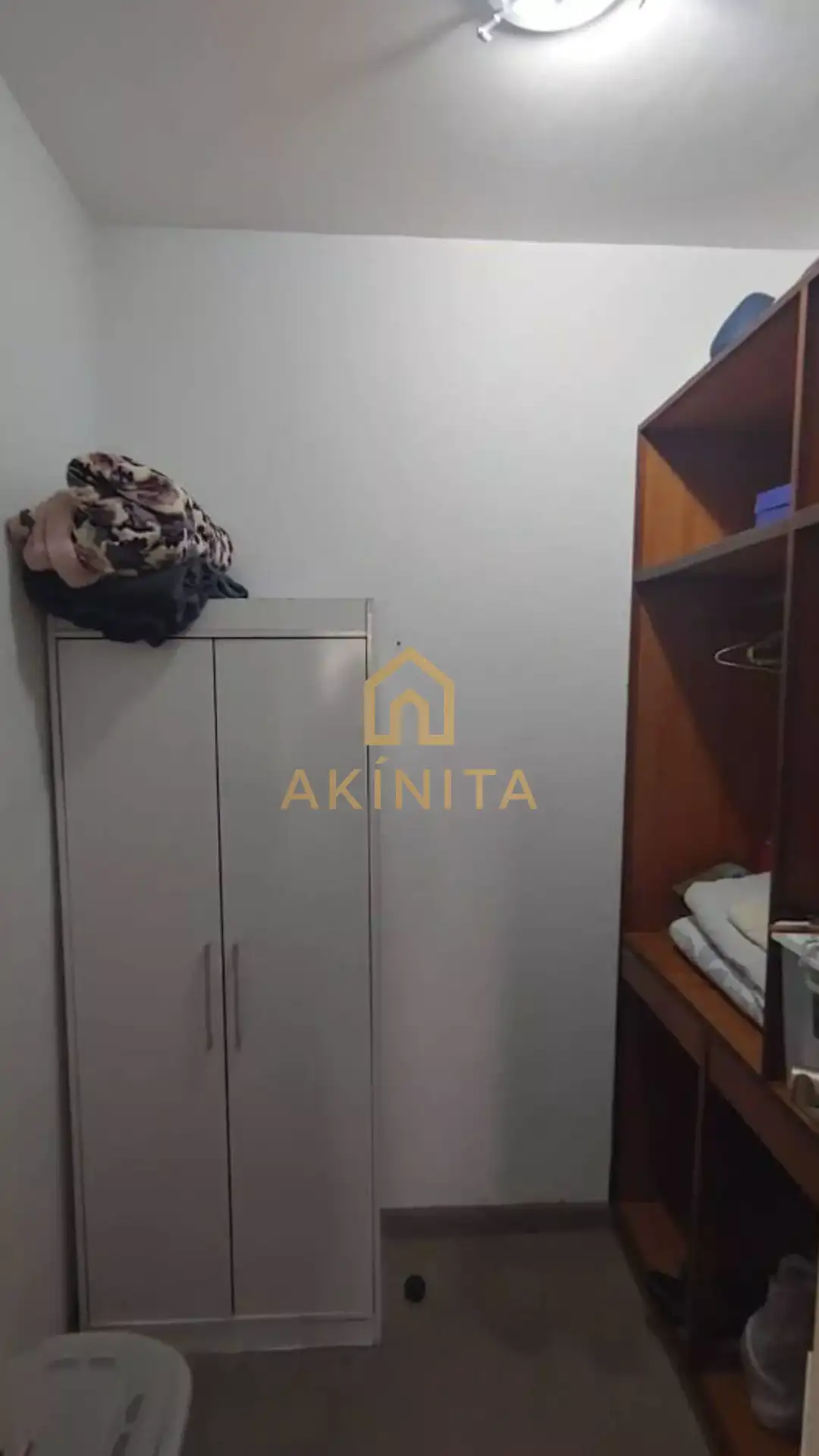 closed suite 1-1080